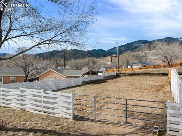 1120 Modes Street, Colorado Springs, CO 80906