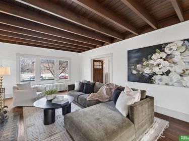 5115 Davenport Street, Omaha, NE 68132