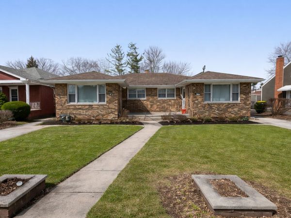 208 Blackstone Street , Thornton, IL 60476