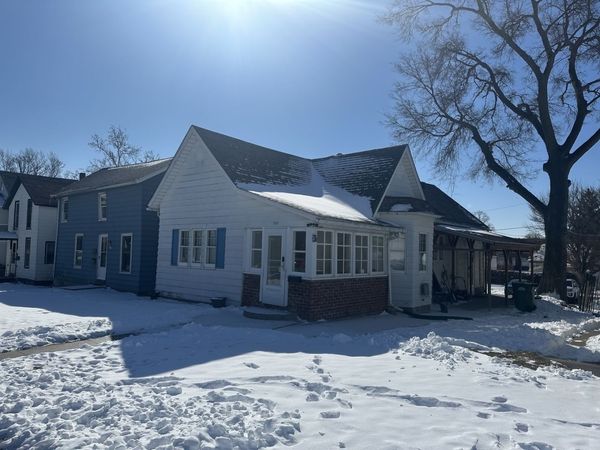 747 1st Avenue , Clinton, IA 52732