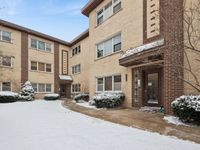 1538 W Chase Avenue, Chicago, IL 60626 primary photo