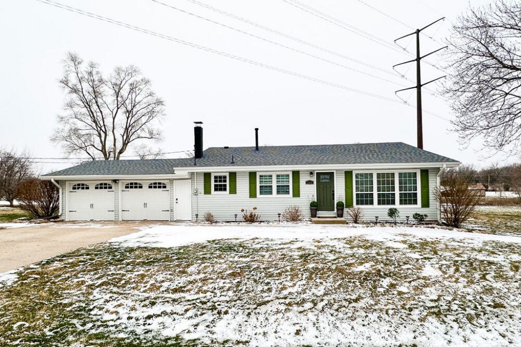 21895 Green Valley Avenue, Council Bluffs, IA 51503 Main Photo