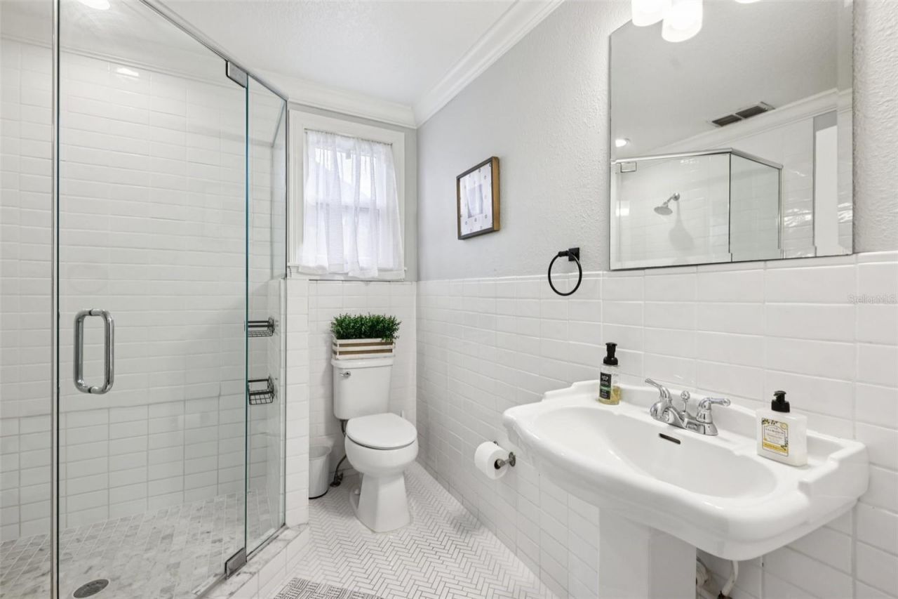 442 Briercliff Drive, Orlando, FL 32806 Photo