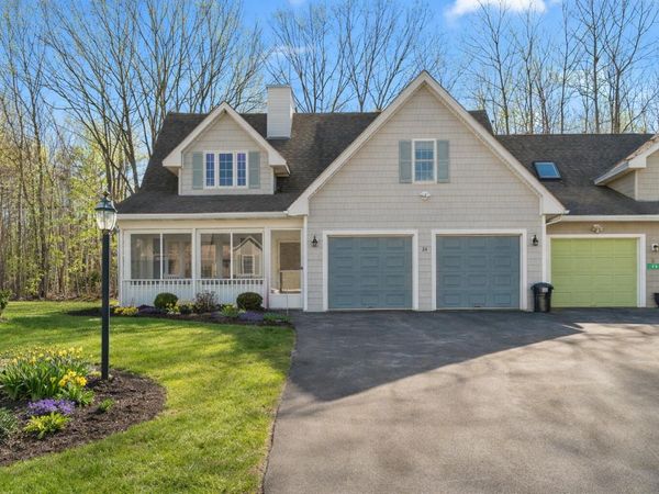 24 Spring Pond Circle, York, ME 03909