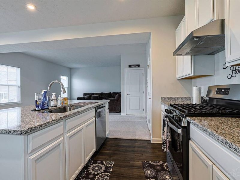 320 Chevington Chase, Tipp City, OH 45371 Photo 18