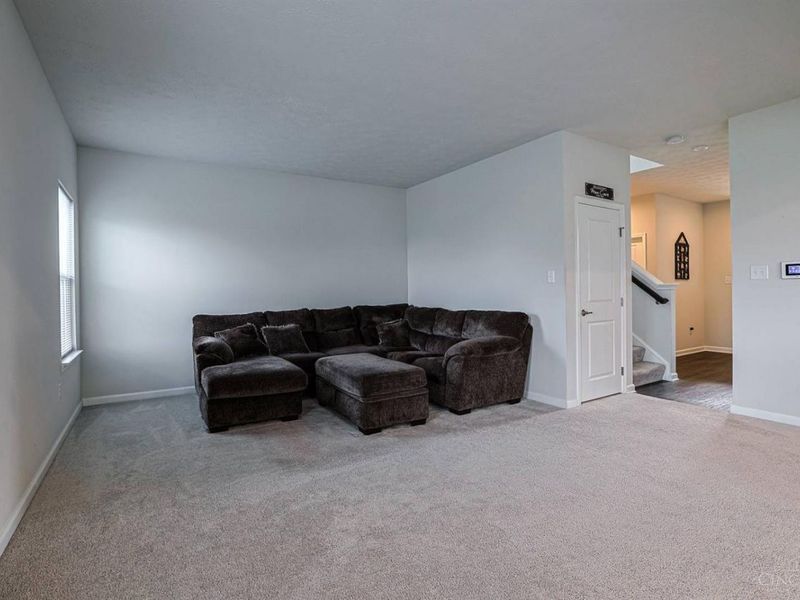 320 Chevington Chase, Tipp City, OH 45371 Photo 9