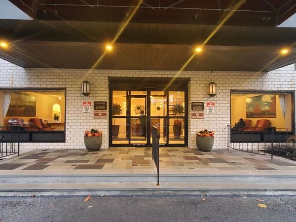 160 academy Street, Unit 3L, Poughkeepsie, NY 12601