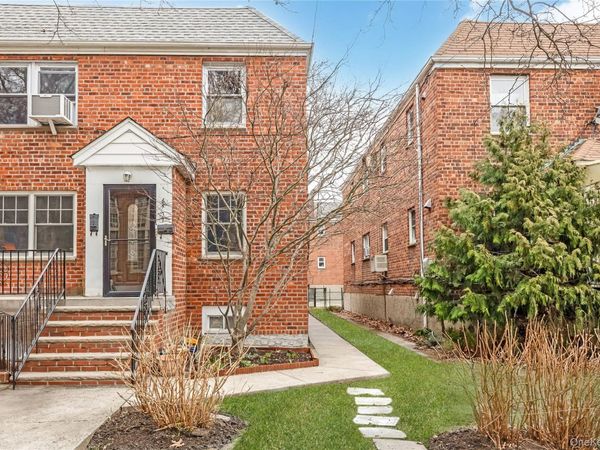 6717 Fresh Meadow Lane , Fresh Meadows, NY 11365