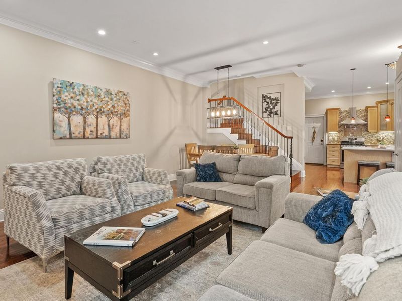 294 Zimpfer Street , Columbus, OH 43206 Photo 6