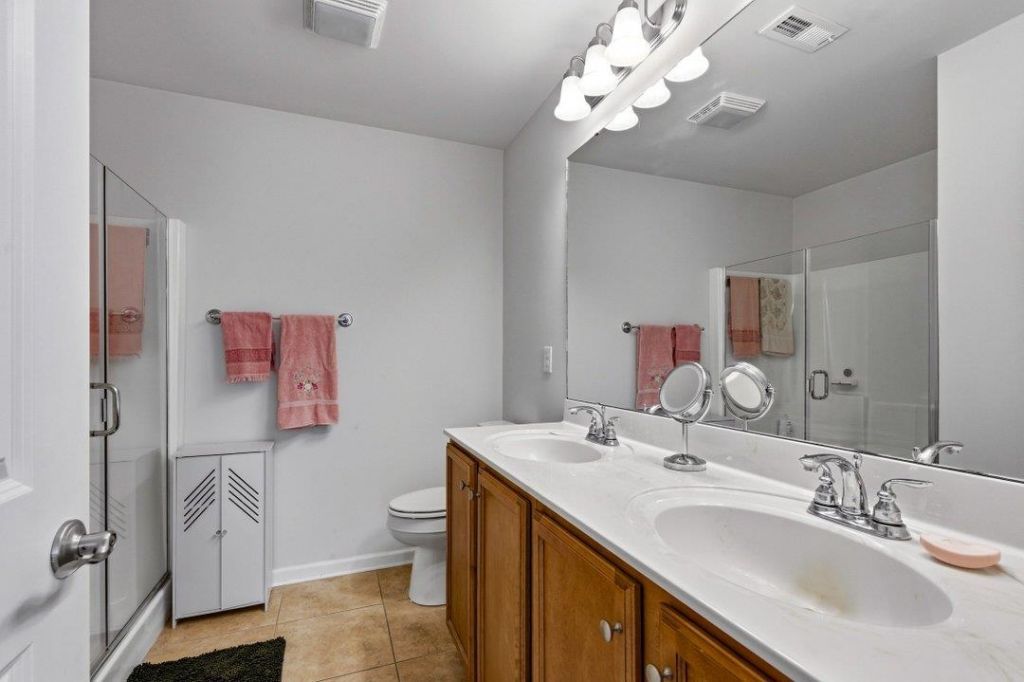 1345 Midtown Village Dr. Photo 20