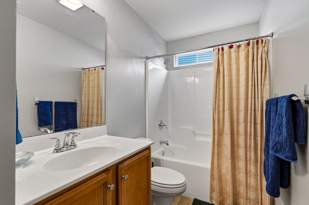 1345 Midtown Village Dr. Photo 23