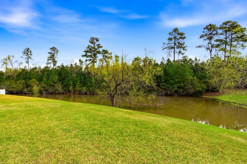 1345 Midtown Village Dr. Photo 29