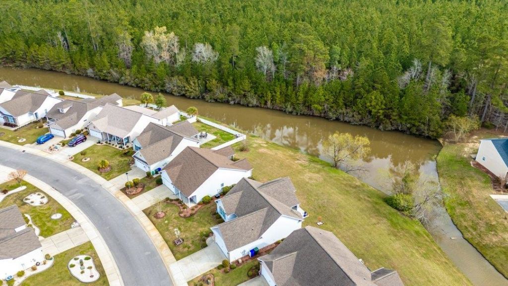 1345 Midtown Village Dr. Photo 38