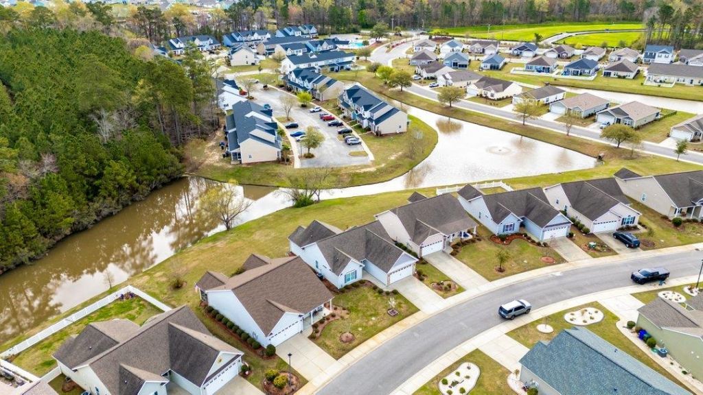 1345 Midtown Village Dr. Photo 40