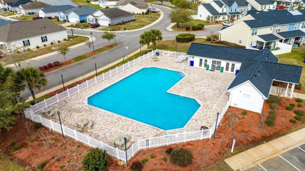 1345 Midtown Village Dr. Photo 44