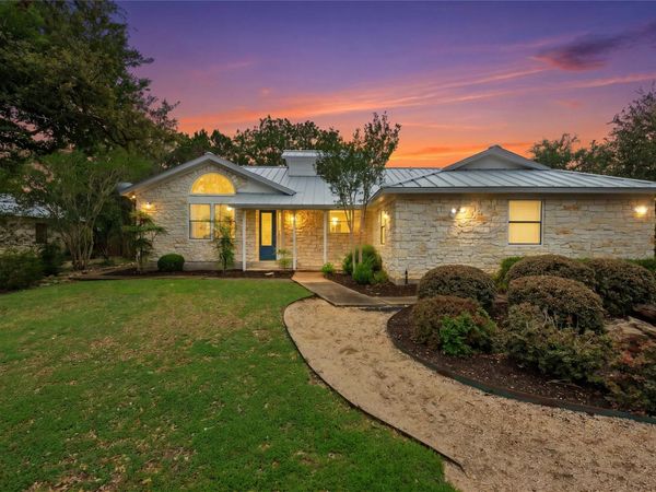140 Donna DR, Wimberley, TX 78676