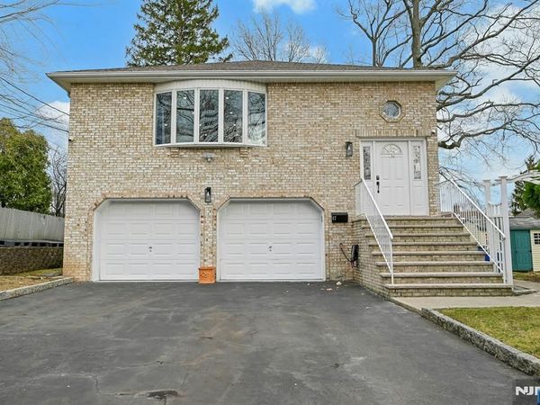 67 Central Avenue, DUMONT, NJ 07628