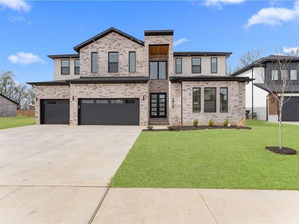 4420 S 88th Street, Bentonville, AR 72713