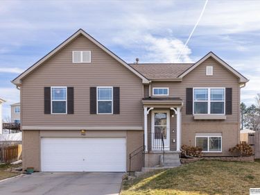 5463 S 194th Avenue, Omaha, NE 68135