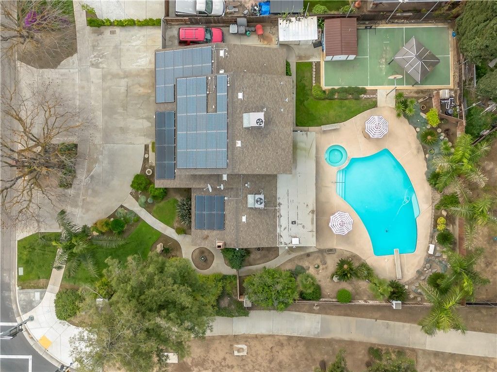 5197 E Hamilton, Fresno, CA 93727 Main Photo