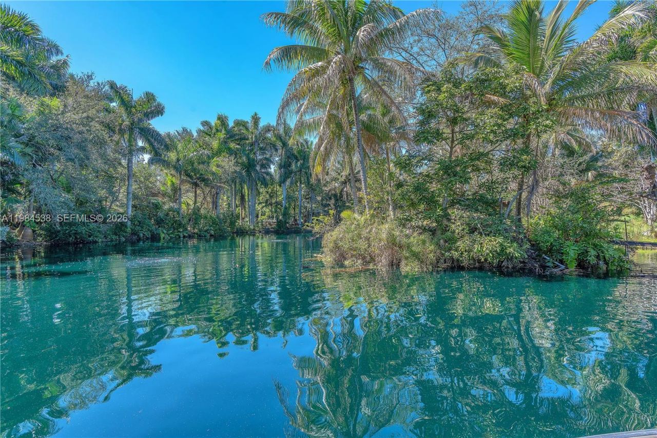 154th Street - 870 , North Miami Beach, FL 33162 Photo