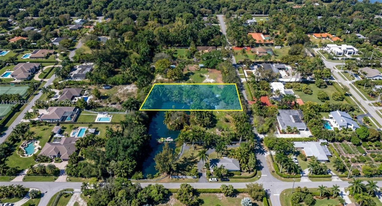 154th Street - 870 , North Miami Beach, FL 33162 Photo