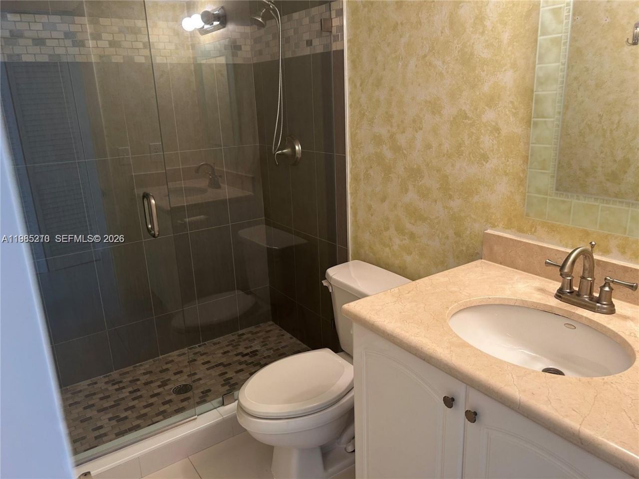 400 Leslie Dr, Unit 308, Hallandale Beach, FL 33009 Photo