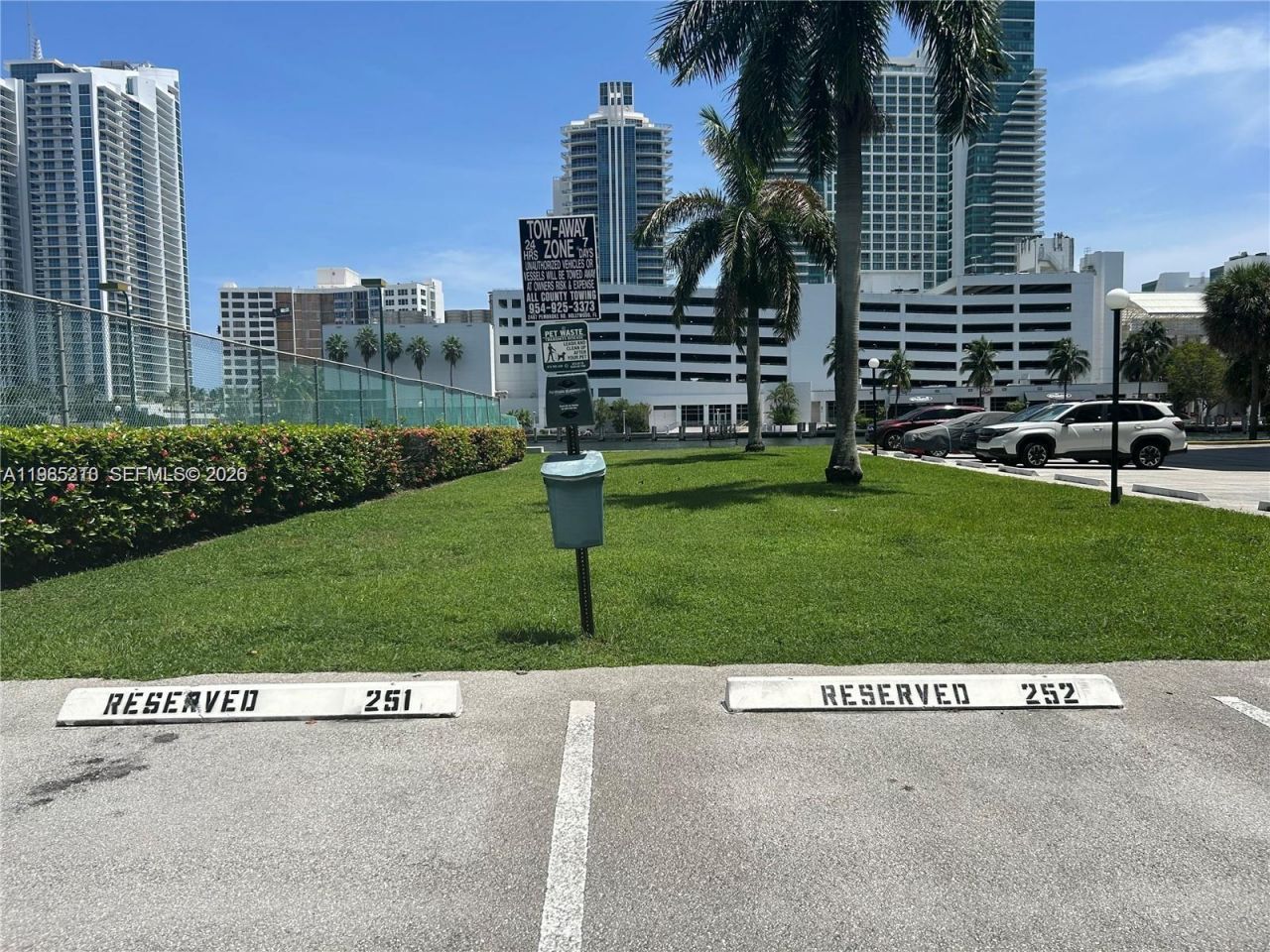 400 Leslie Dr, Unit 308, Hallandale Beach, FL 33009 Photo