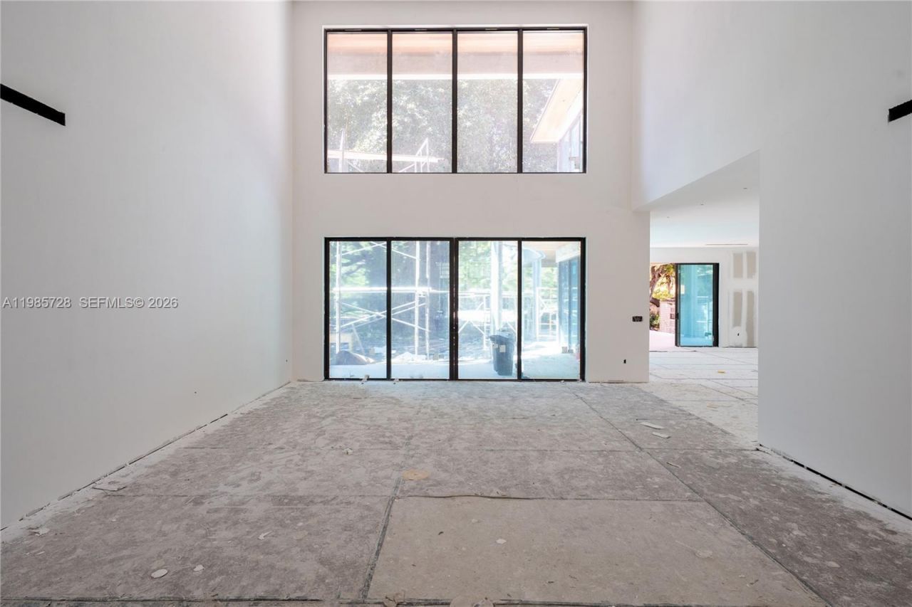 18770 NE 22nd Ave, Miami, FL 33180 Photo