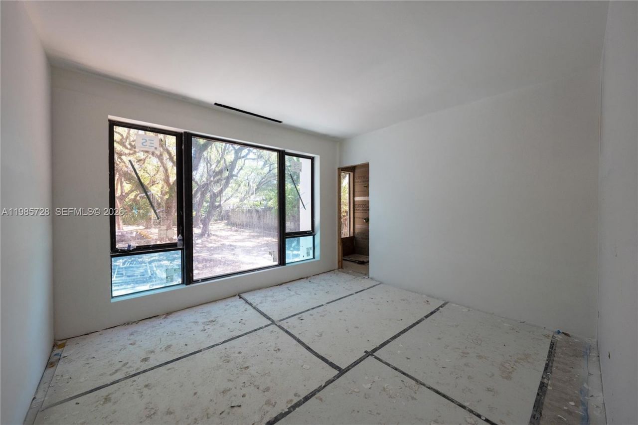 18770 NE 22nd Ave, Miami, FL 33180 Photo