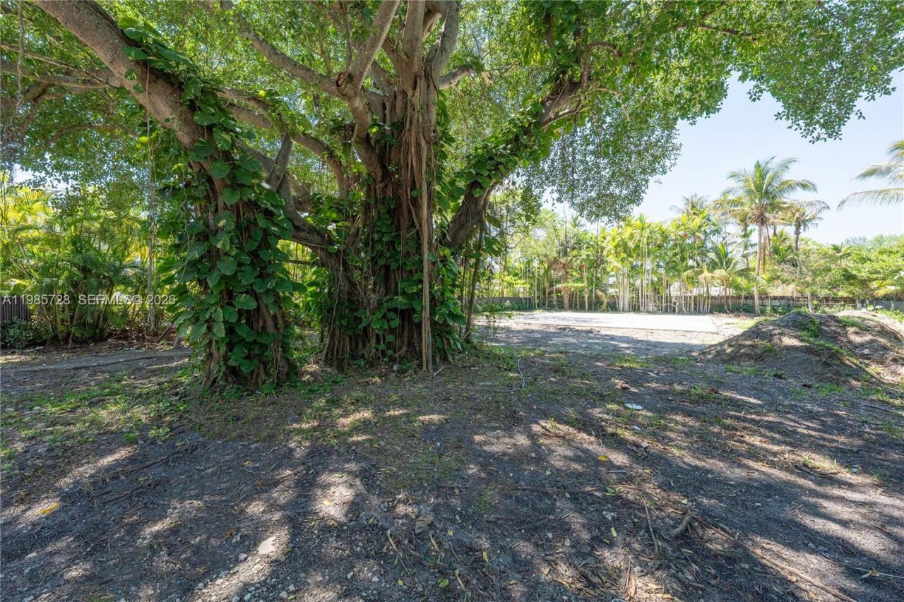 18770 NE 22nd Ave, Miami, FL 33180 Photo