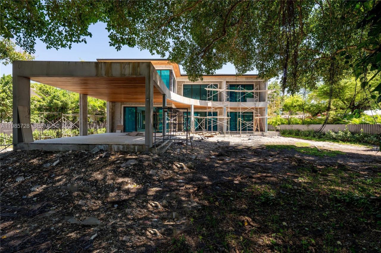 18770 NE 22nd Ave, Miami, FL 33180 Photo