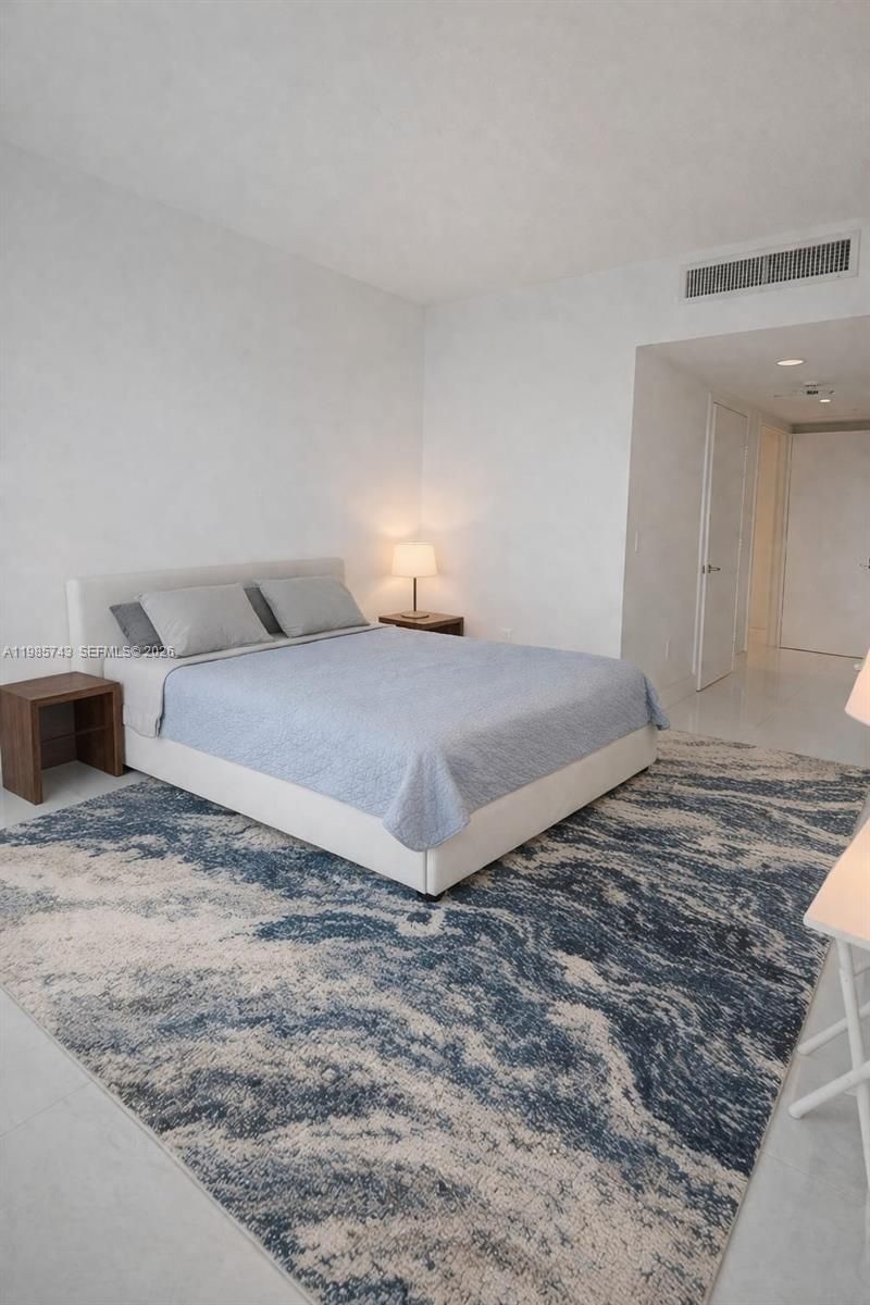 92 SW 3rd St, Unit 2510, Miami, FL 33130 Photo