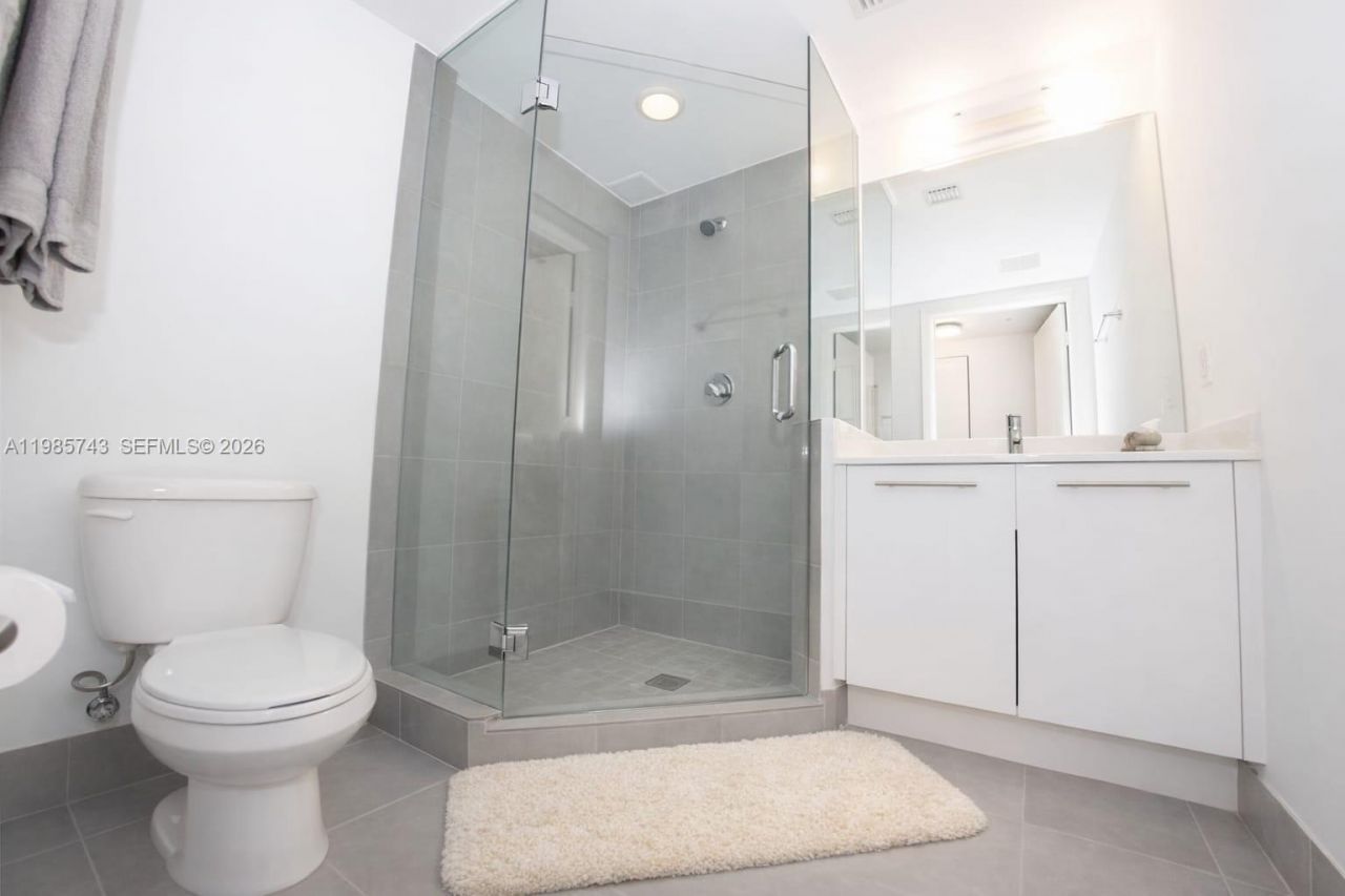 92 SW 3rd St, Unit 2510, Miami, FL 33130 Photo