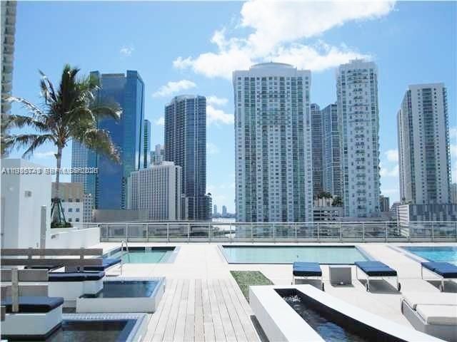 92 SW 3rd St, Unit 2510, Miami, FL 33130 Photo