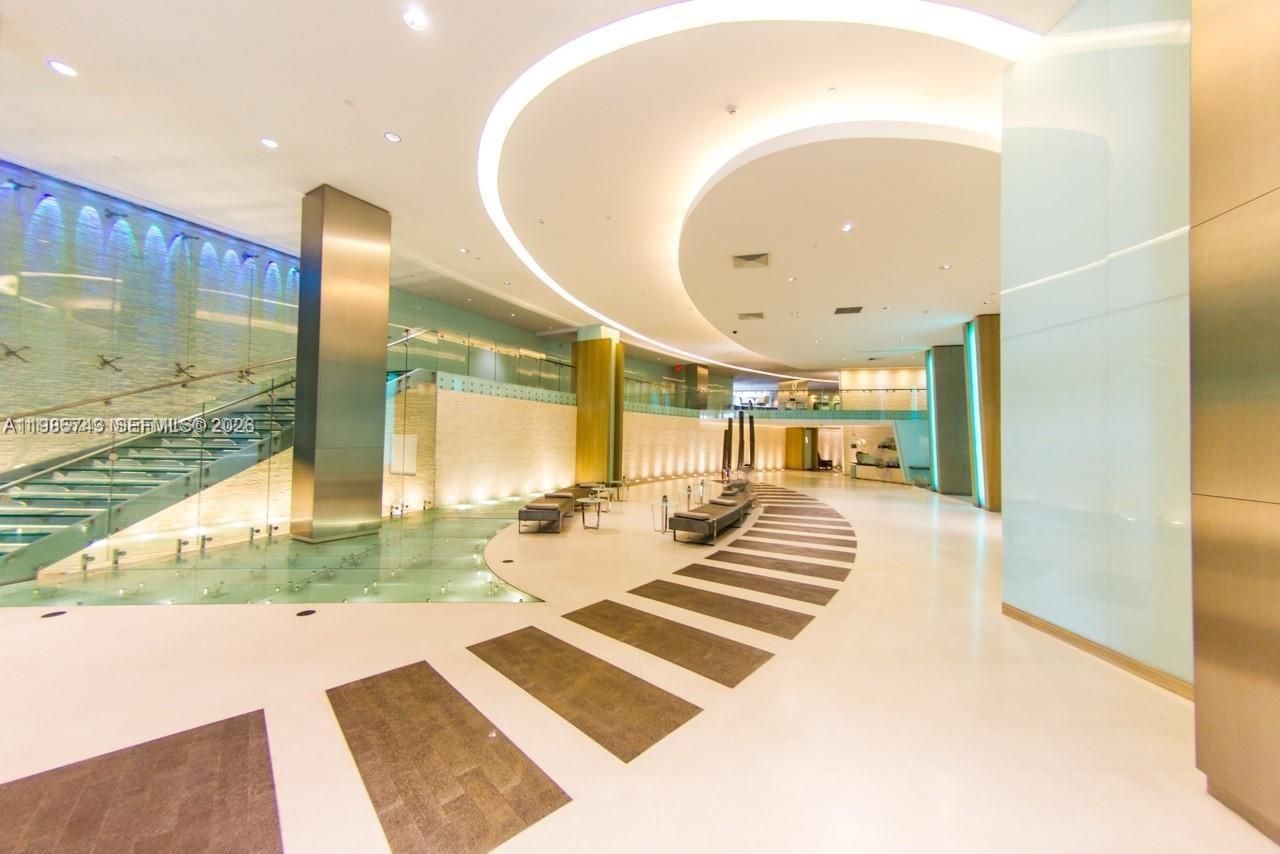 92 SW 3rd St, Unit 2510, Miami, FL 33130 Photo