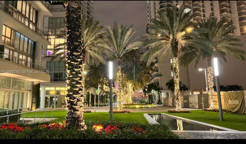 92 SW 3rd St, Unit 2510, Miami, FL 33130 Photo