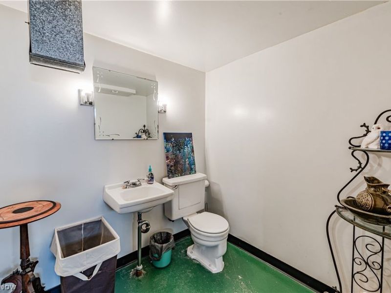 3605 Glenbar Drive, Fairview Park, OH 44126 Photo 18