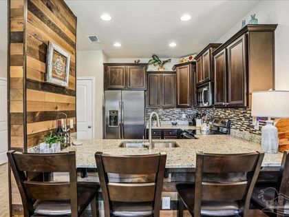8881 Brown Pelican Cir Navarre, FL 32566