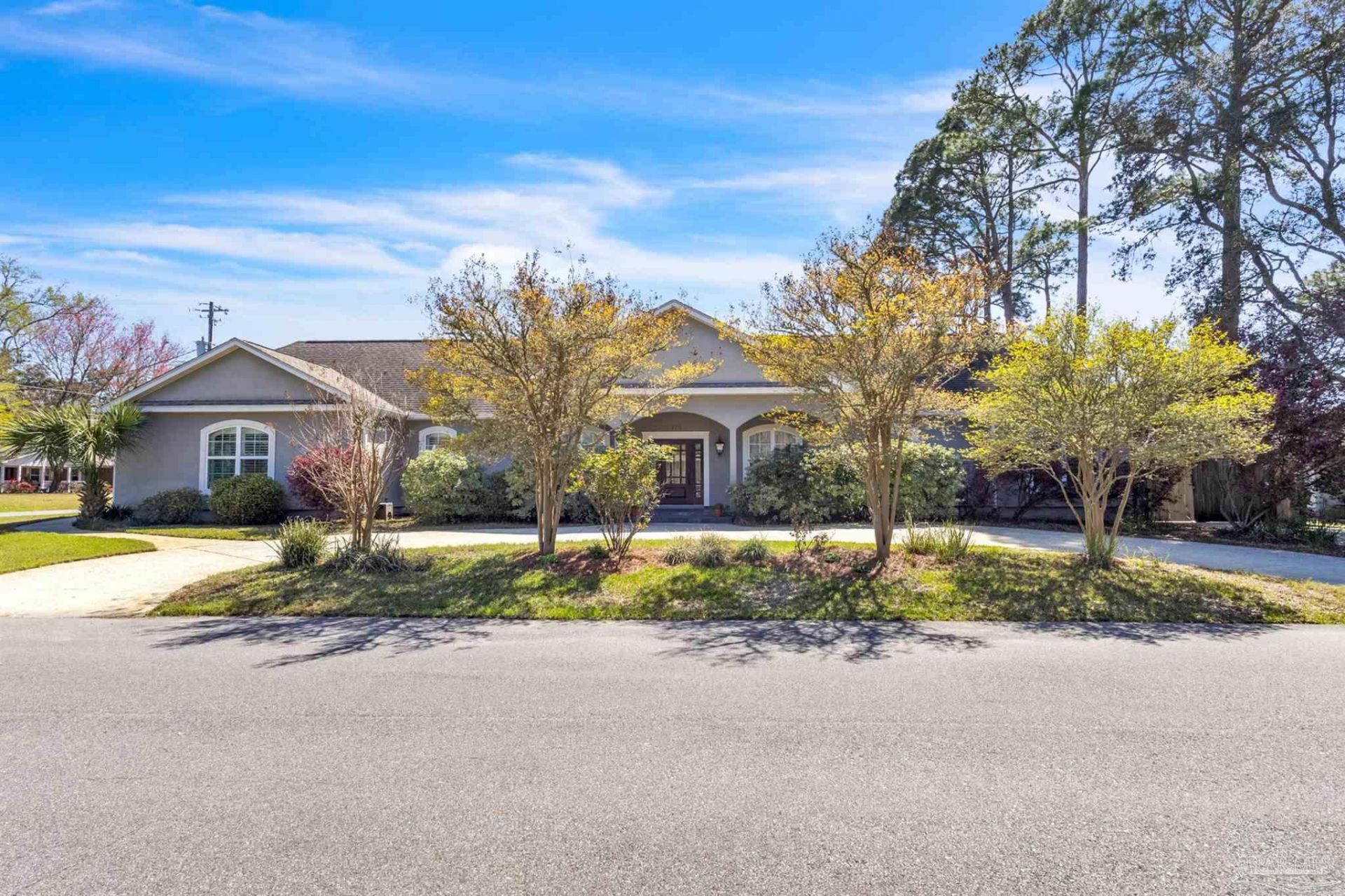 175 Camelia St, Gulf Breeze, FL 32561 Main Photo