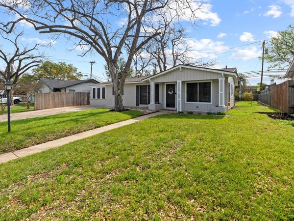 8501 Kromer ST, Austin, TX 78757