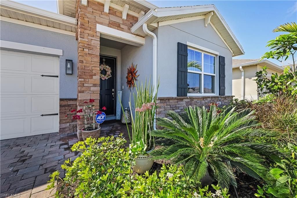 316 Spring Hill Lake Loop , Cape Coral, FL 33993 Photo