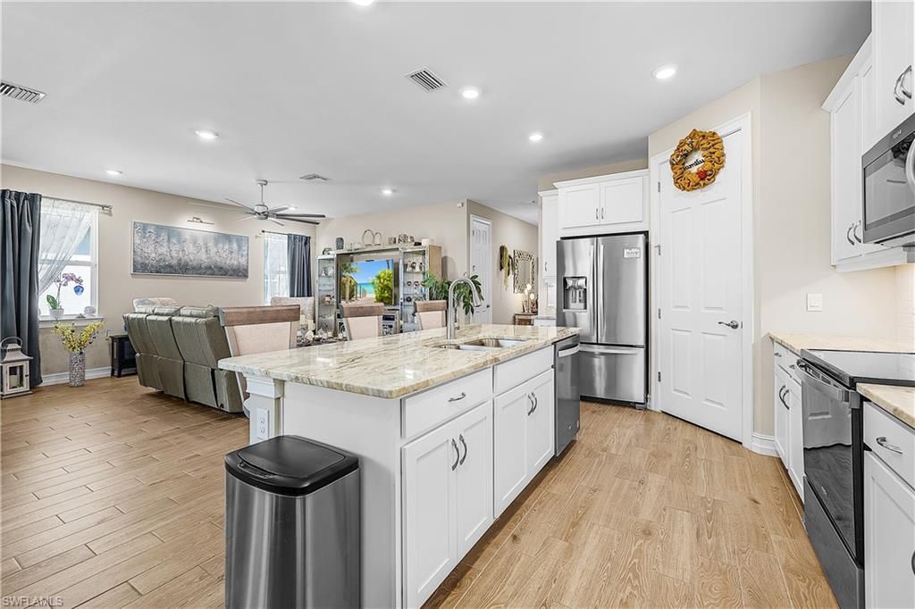 316 Spring Hill Lake Loop , Cape Coral, FL 33993 Photo