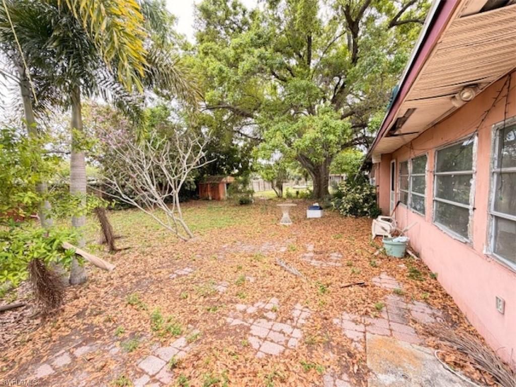 986 Tropical Palm Ave, North Fort Myers, FL 33903 Photo