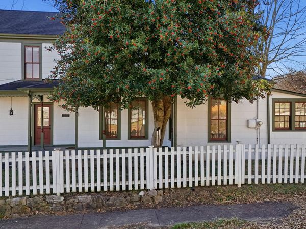 4901 Saint Elmo Avenue, Chattanooga, TN 37409