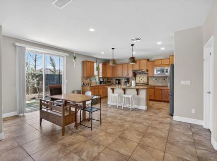 9765 Caneria Way, Elk Grove, CA 95757 Photo