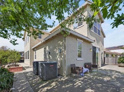 9765 Caneria Way, Elk Grove, CA 95757 Photo