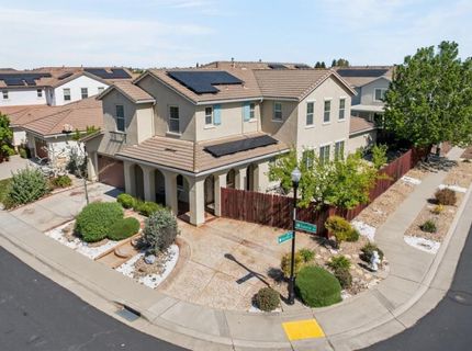 9765 Caneria Way, Elk Grove, CA 95757 Photo