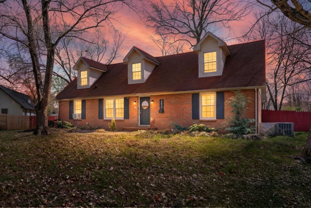 112 Mossland Dr, Clarksville, TN 37042 Main Photo