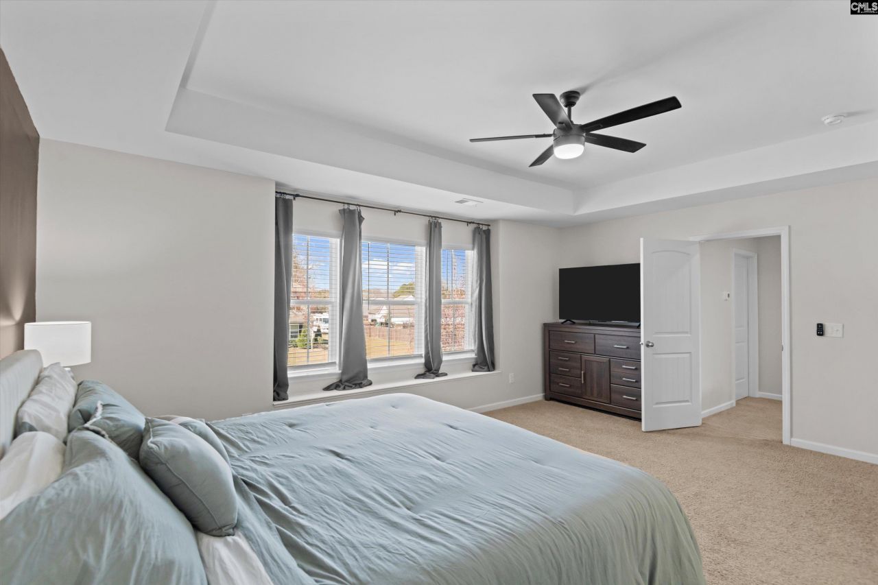 38 Regal Drive  Photo 17